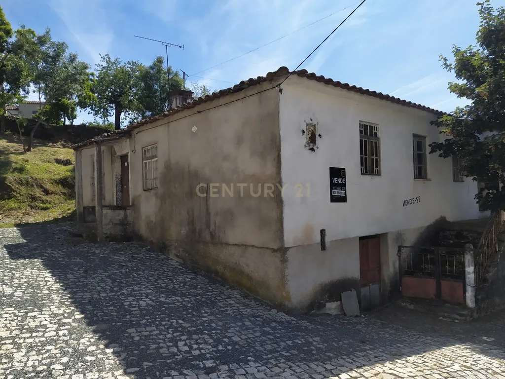 Moradia para recuperar - Veigas (Quintanilha) - Image 3