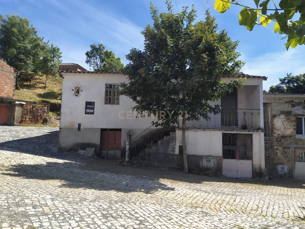 Moradia para recuperar - Veigas (Quintanilha) - Image 2