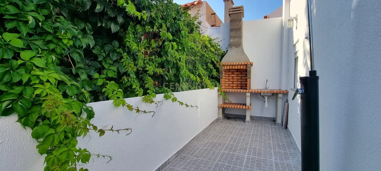 Moradia T2 com Logradouro em Sesimbra - Image 27
