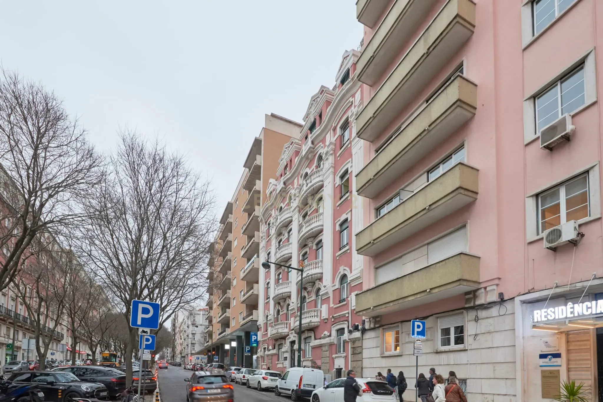 Apartamento com 11 quartos na Avenida António Augusto Aguiar - Avenidas Novas - Image 2