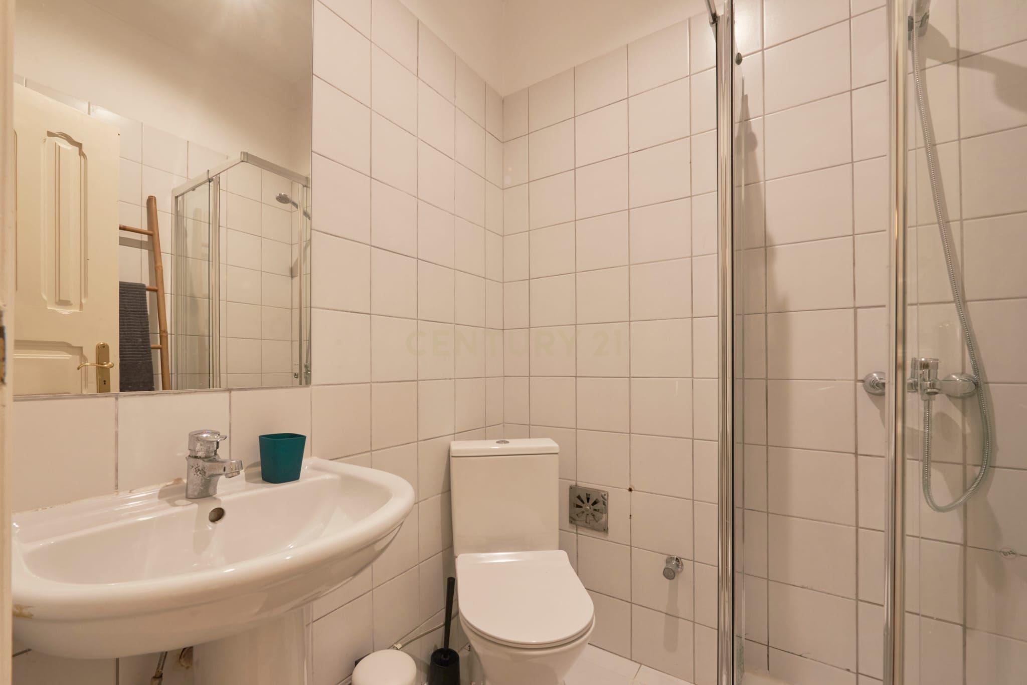 Apartamento com 11 quartos na Avenida António Augusto Aguiar - Avenidas Novas - Image 13