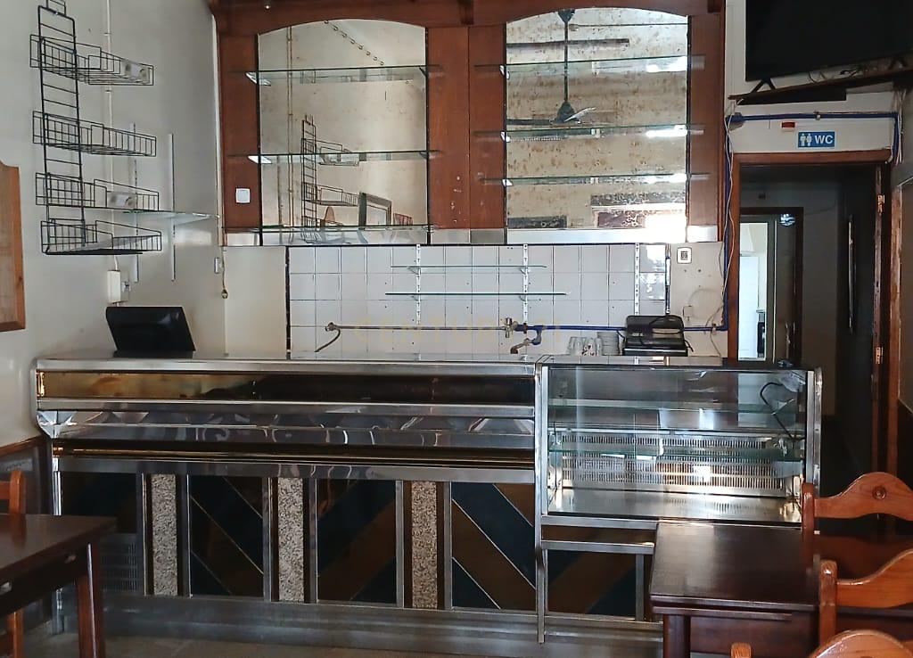 Excelente Oportunidade de Investimento em Santa Vitória, Beja: Moradia T4 + 2 Armazéns + Comércio - Image 11