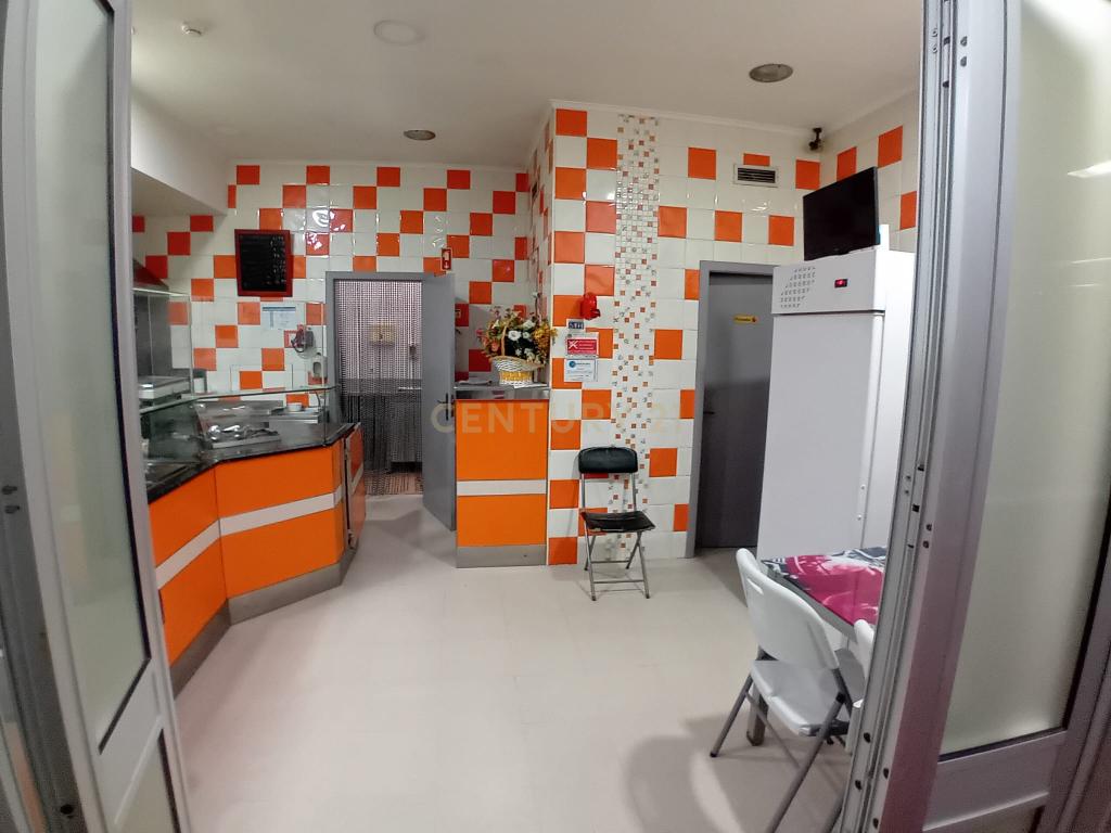 Espaço Comercial (Churrasqueira) Santo António da Charneca/ Barreiro - Image 5