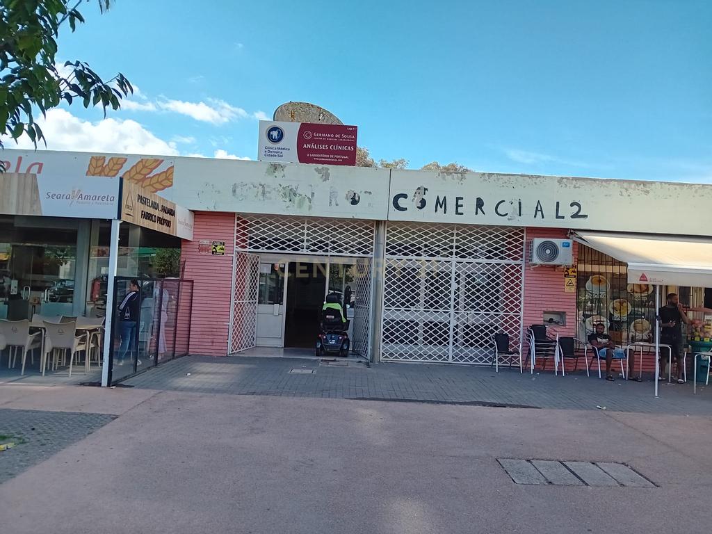 Espaço Comercial (Churrasqueira) Santo António da Charneca/ Barreiro - Image 29