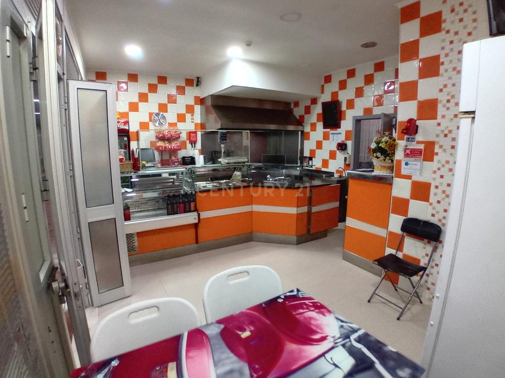 Espaço Comercial (Churrasqueira) Santo António da Charneca/ Barreiro - Image 8