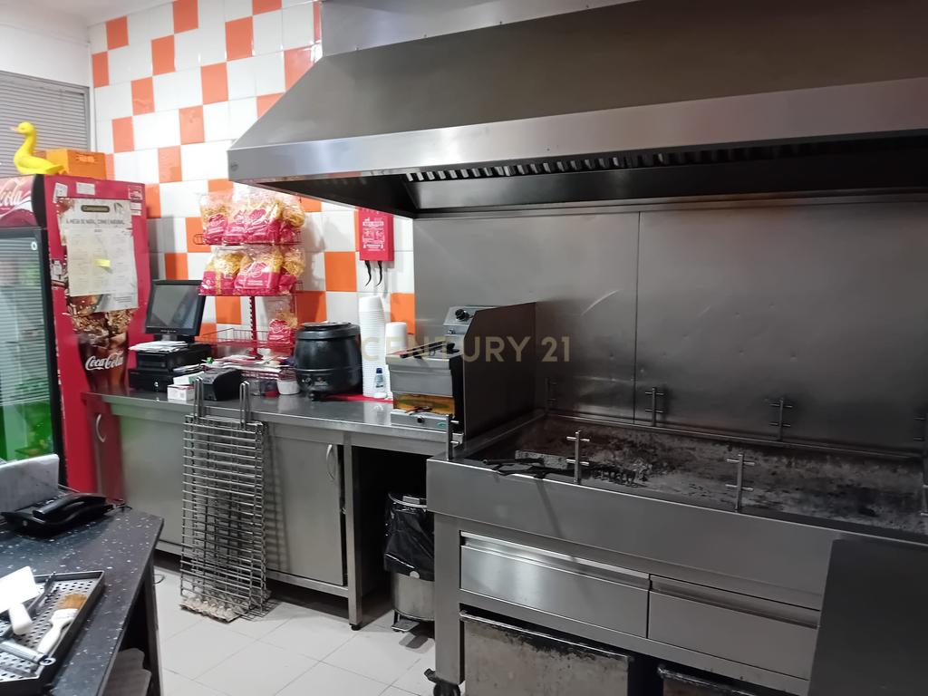 Espaço Comercial (Churrasqueira) Santo António da Charneca/ Barreiro - Image 4