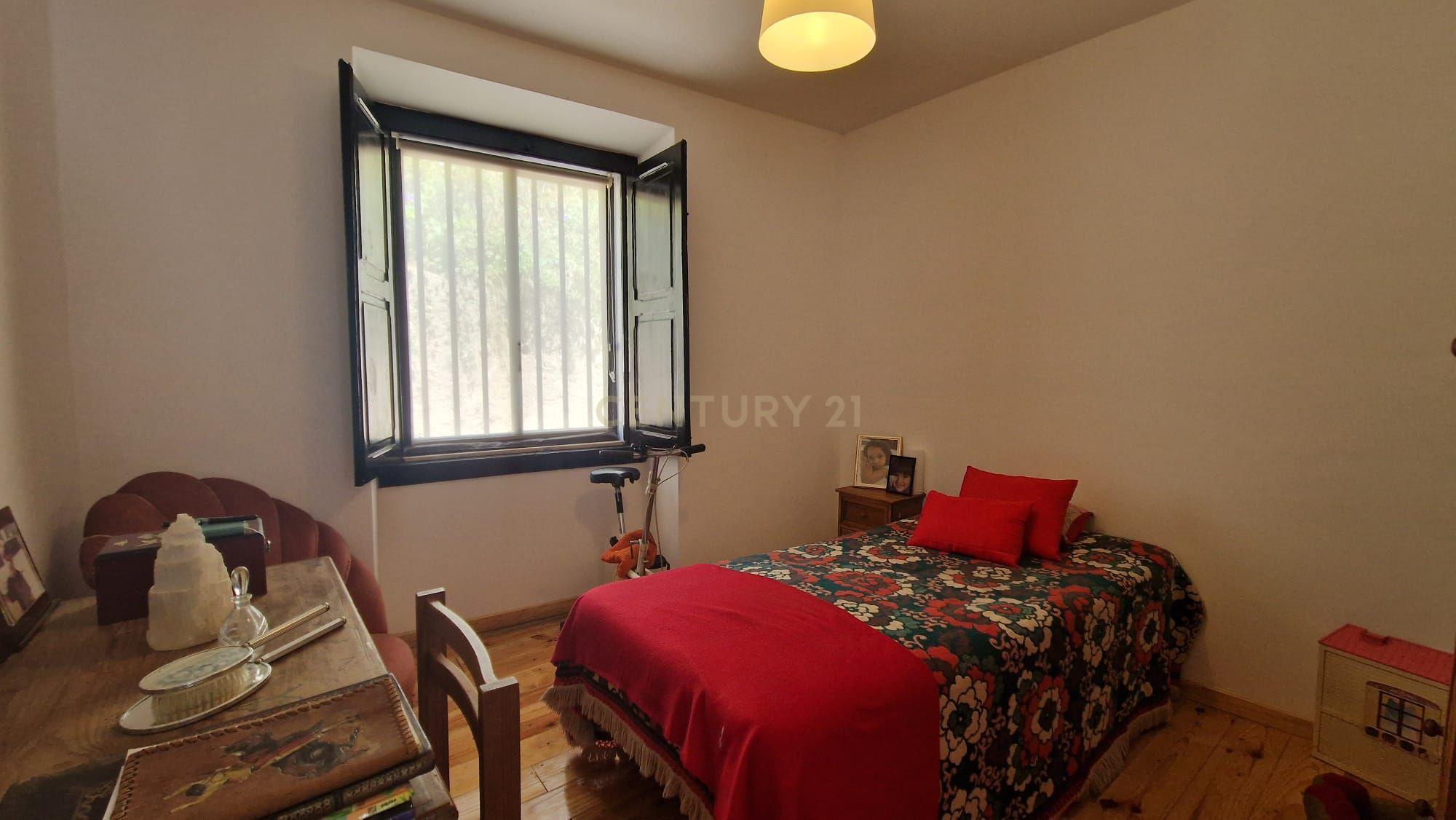 Moradia e lote de terreno com 2.771 m2 | Barcarena - Image 6