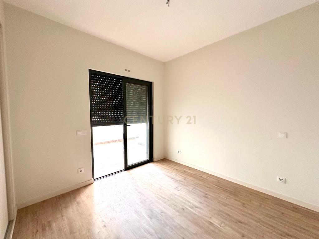 NOVO! Apartamento T4 em Portimão, Algarve - Image 20
