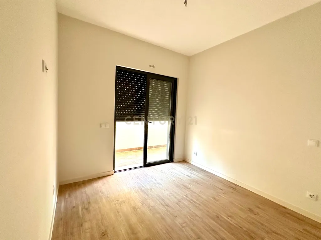 NOVO! Apartamento T4 em Portimão, Algarve - Image 26