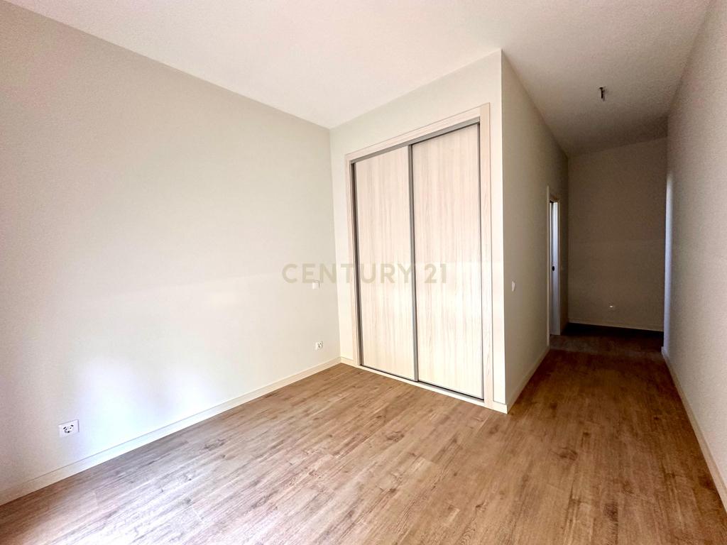 NOVO! Apartamento T4 em Portimão, Algarve - Image 33