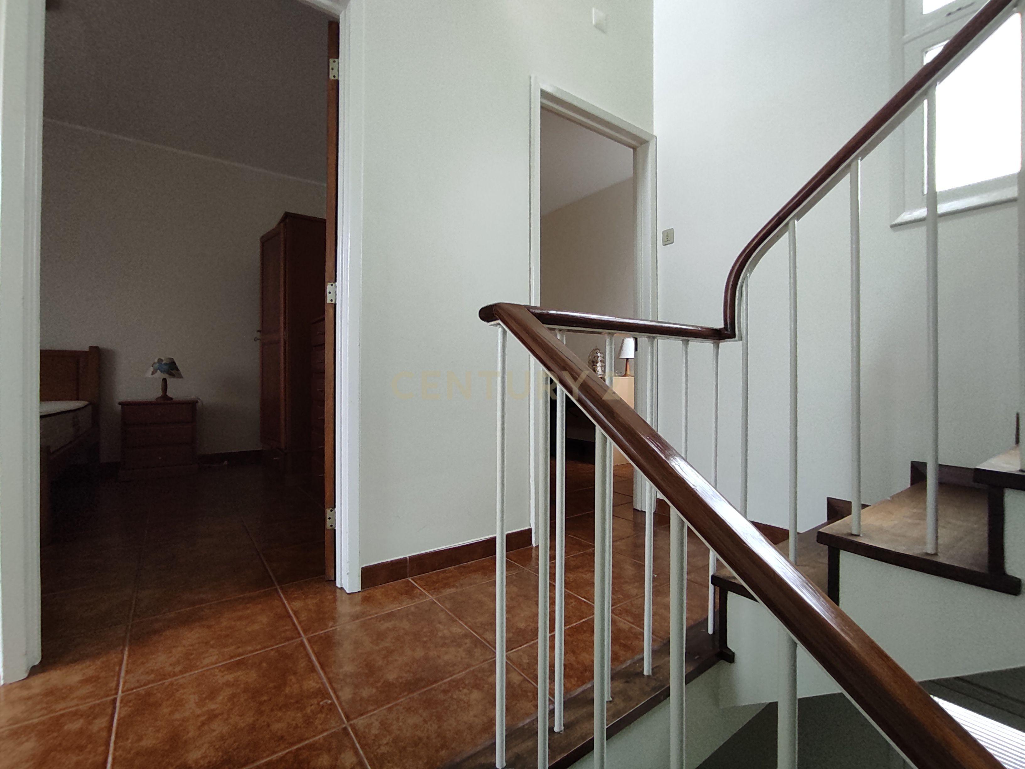 Apartamento T3 + 2 no centro da cidade de Ponta Delgada | Varanda | Terraço - Image 7