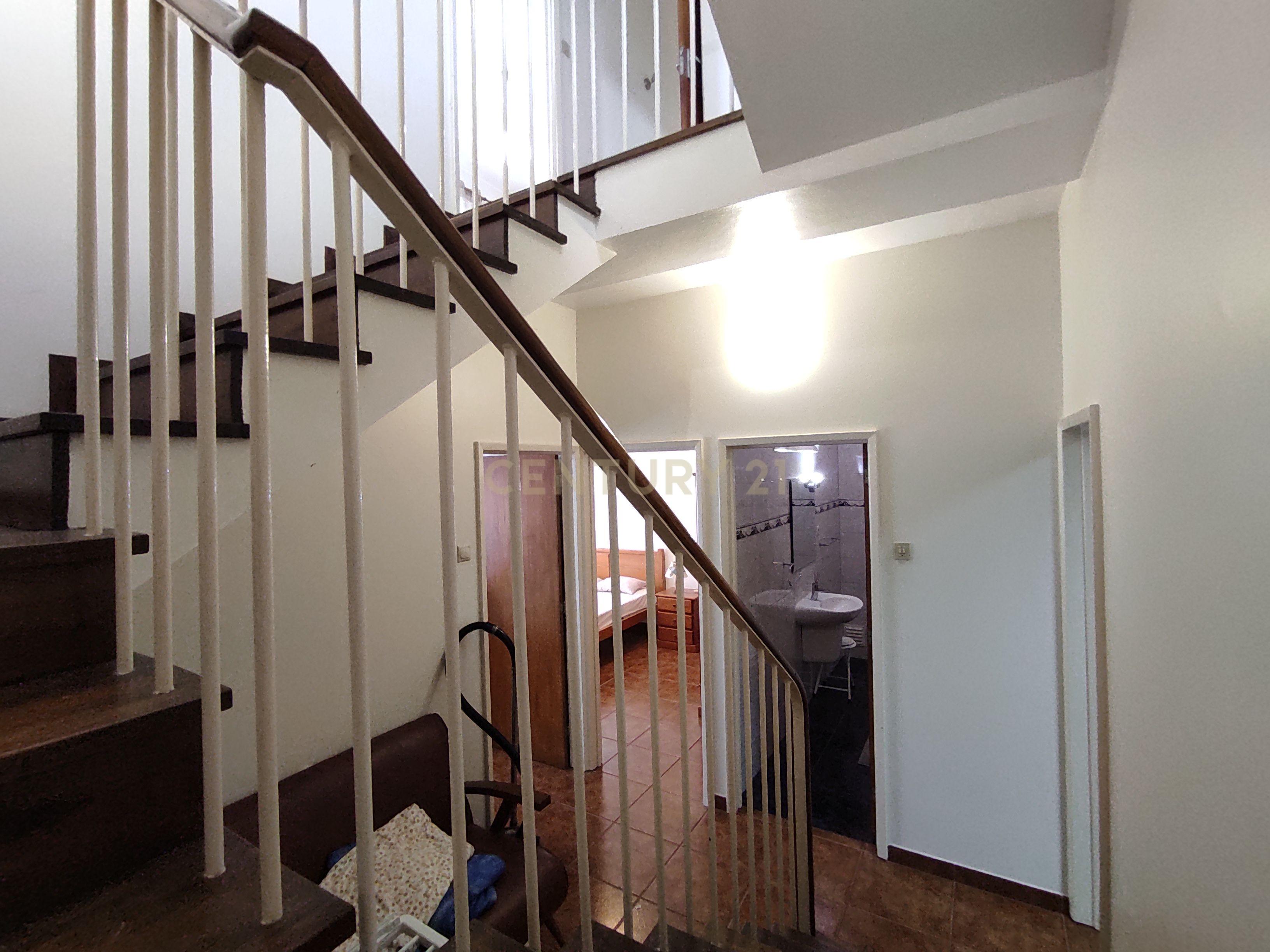 Apartamento T3 + 2 no centro da cidade de Ponta Delgada | Varanda | Terraço - Image 13