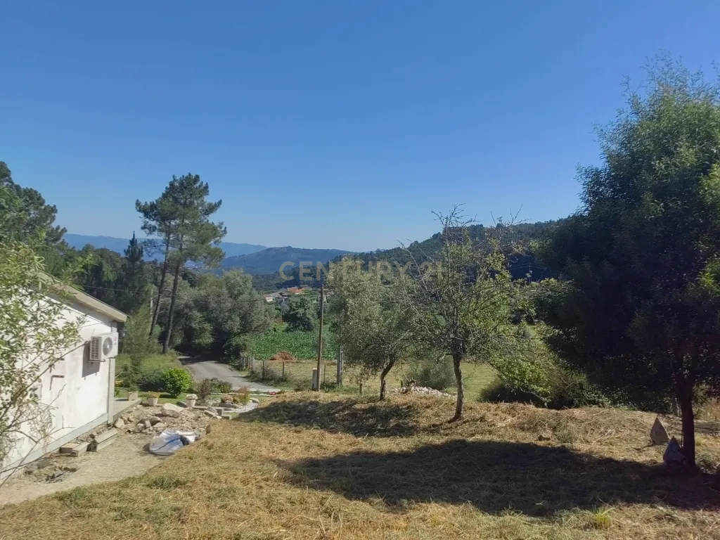 Casa Antiga para Recuperação em Eiras, Arcos de Valdevez - Image 11