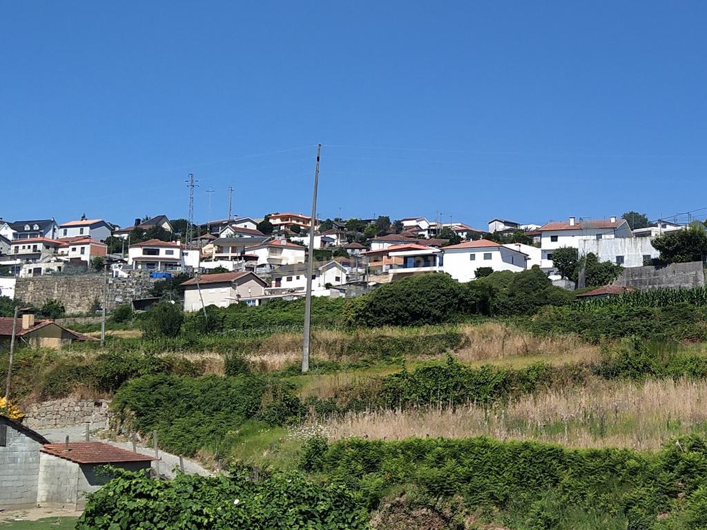 Quinta em Figueiró (Santiago), Amarante, à Vila da Lixa. - Image 1
