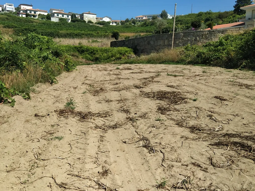 Terreno Agrícola em Figueiró (Santiago), Amarante, à Vila da Lixa - Image 11