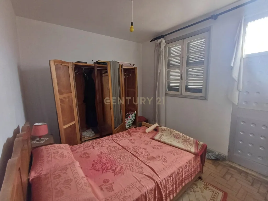 Moradia para remodelar em Vila Nova das Patas - Image 16