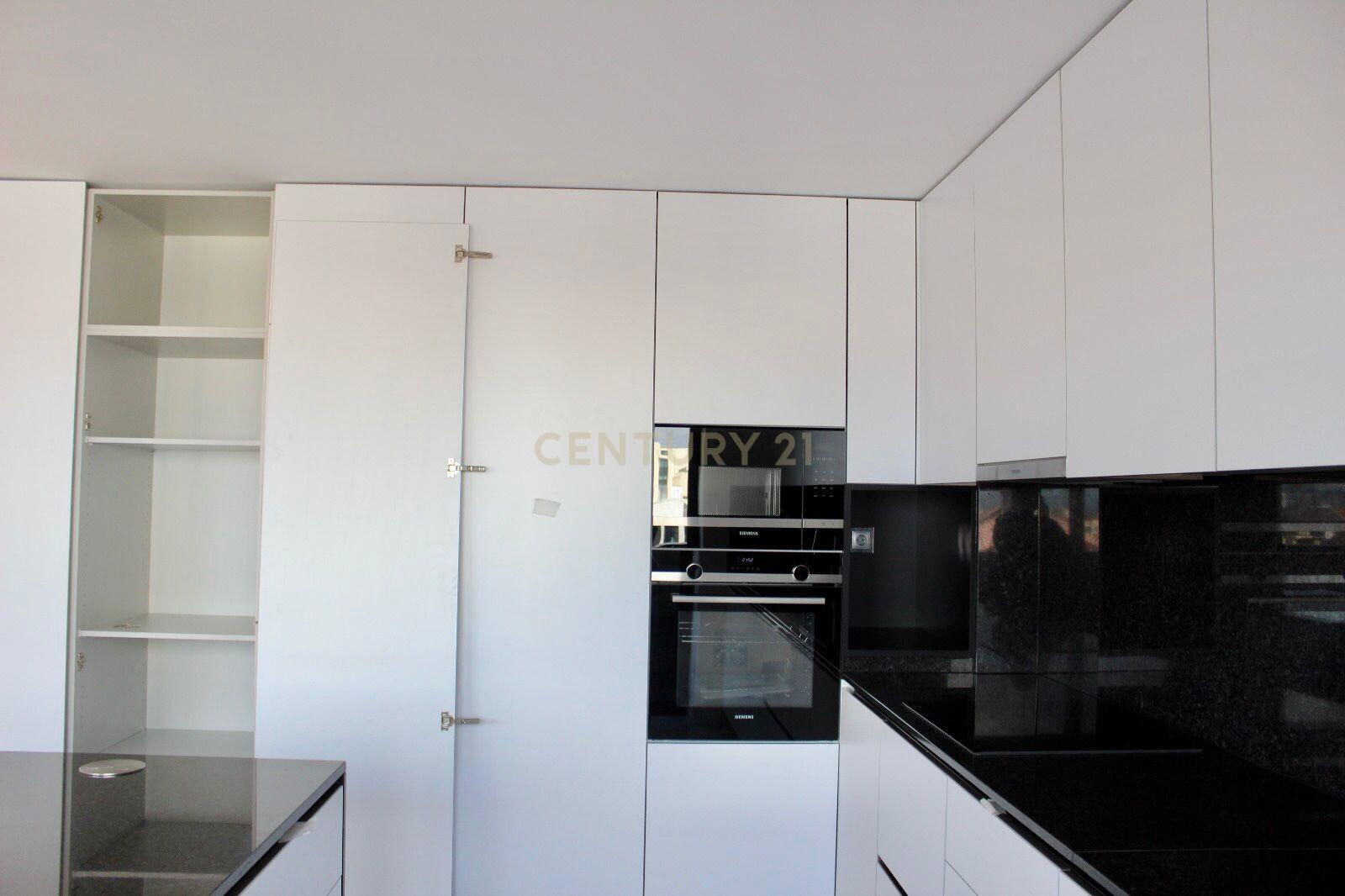 Duplex T2 Luxo Novo a Estrear no Centro De Lisboa - Image 6
