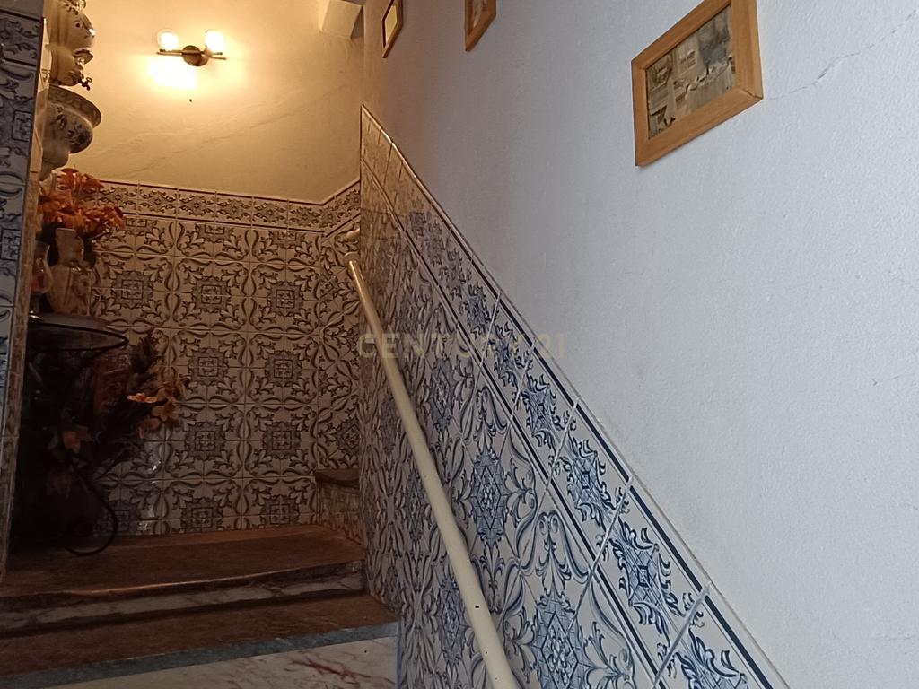 Oportunidade Única no Coração do Centro Histórico de Elvas - Image 2