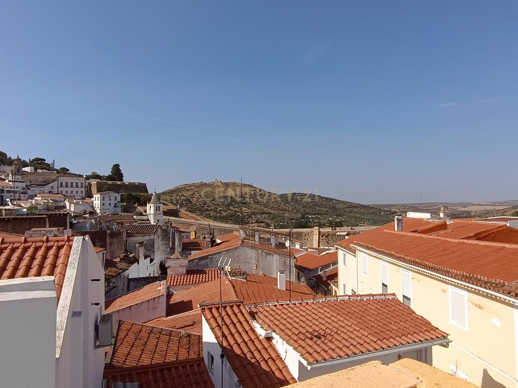 Oportunidade Única no Coração do Centro Histórico de Elvas - Image 15
