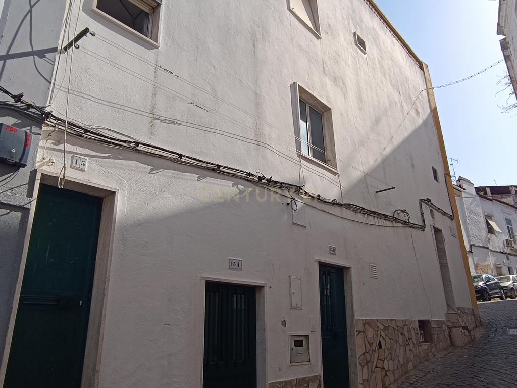 Oportunidade Única no Coração do Centro Histórico de Elvas - Image 16