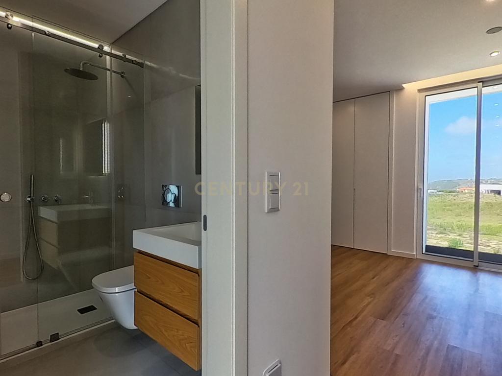 Moradia - Image 25