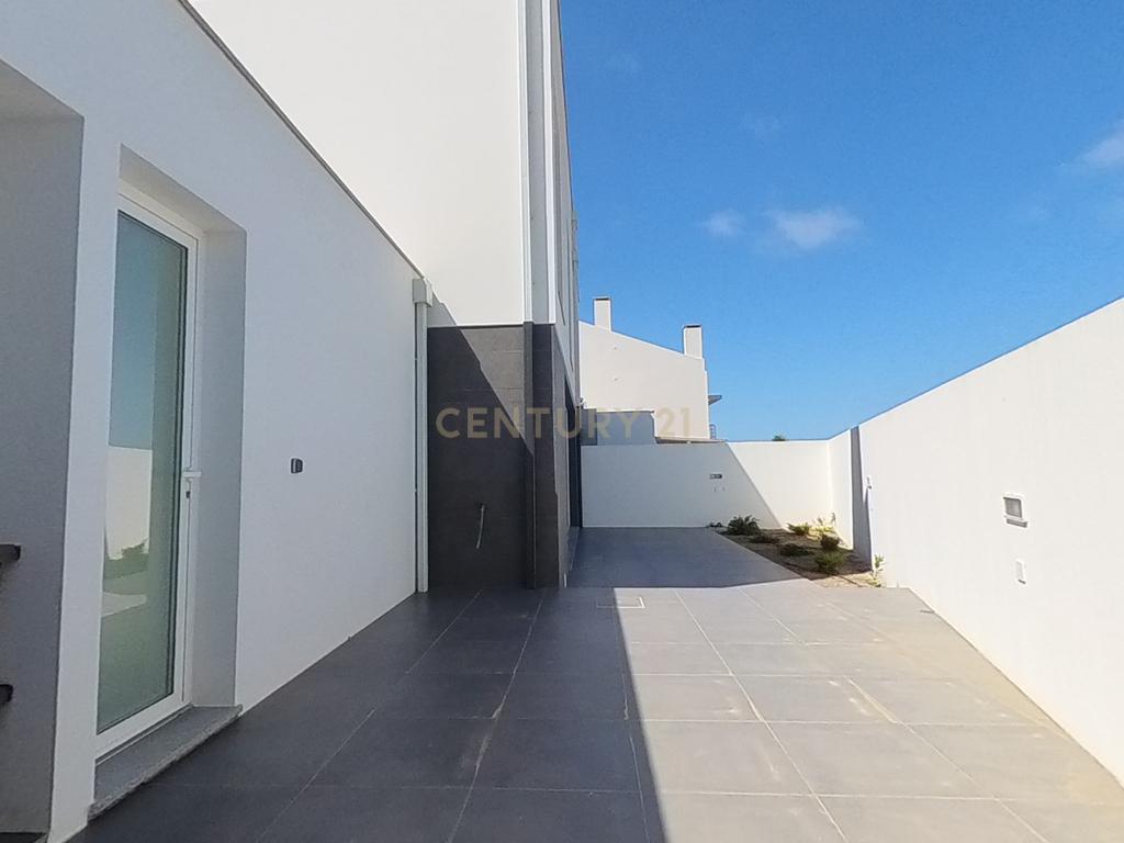 Moradia - Image 61