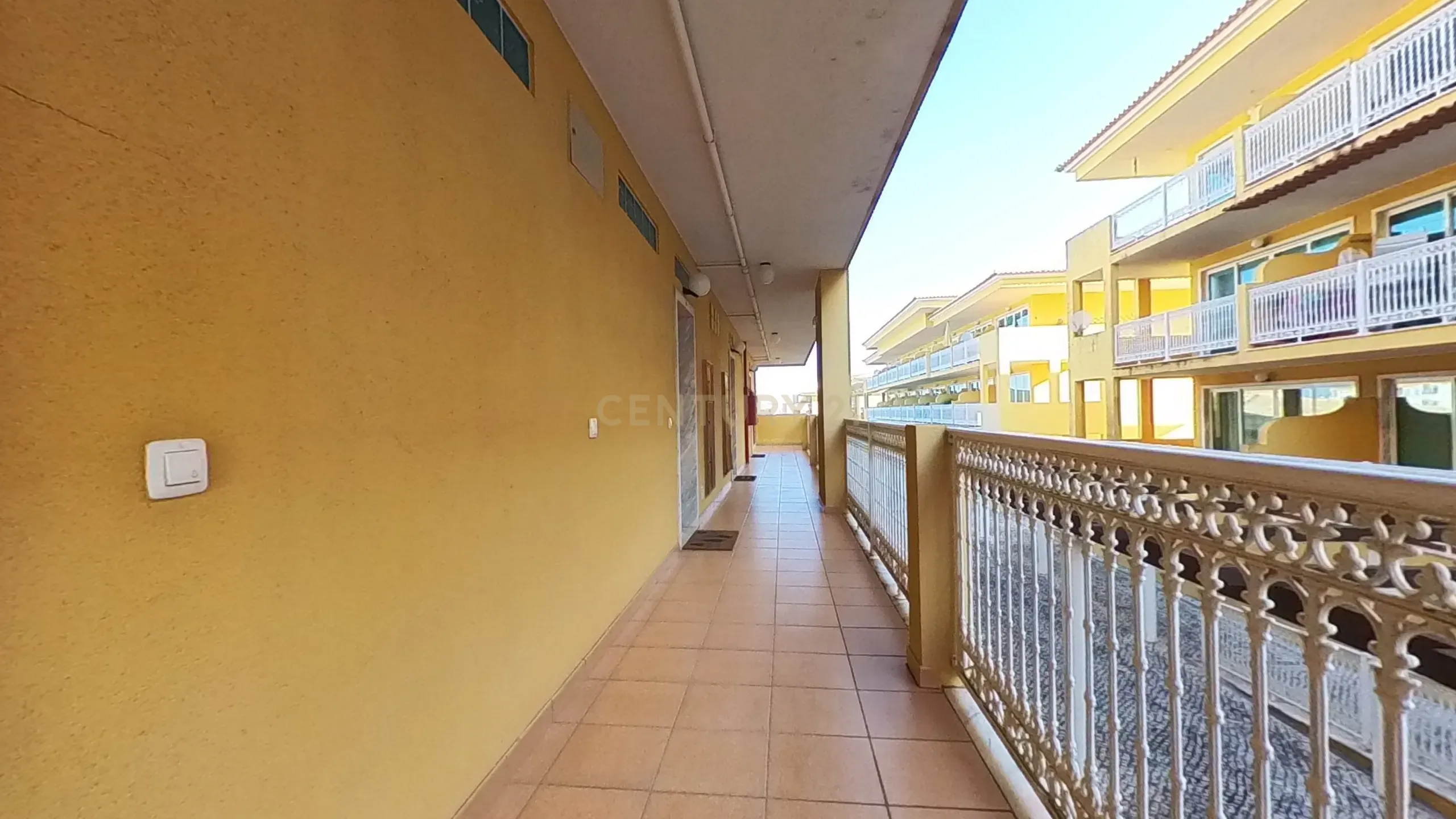 Apartamento T0 em Condomínio Fechado - Santa Cruz - Image 7