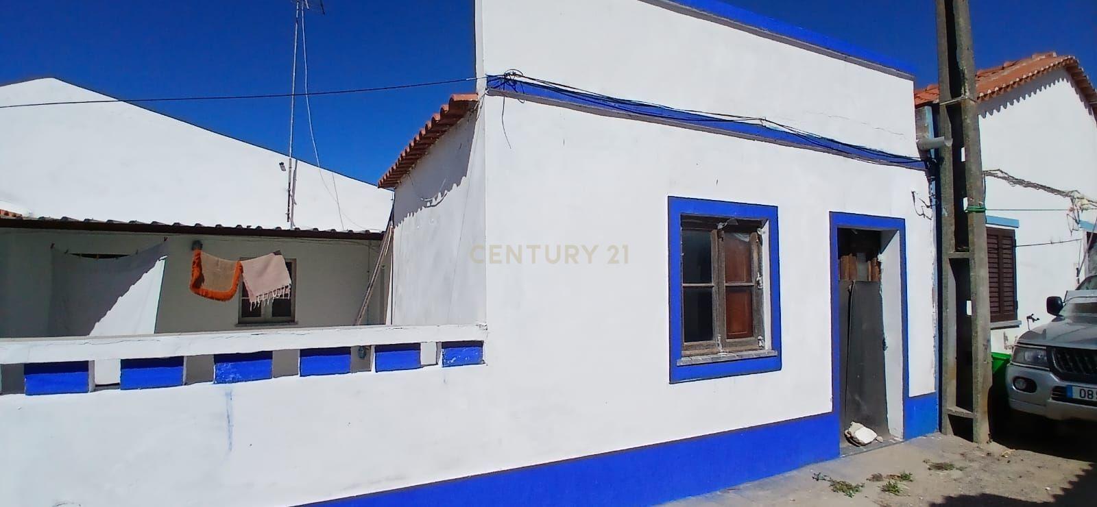 Moradia para Reabilitar em Aldeia de Ruins, Ferreira do Alentejo - Image 1