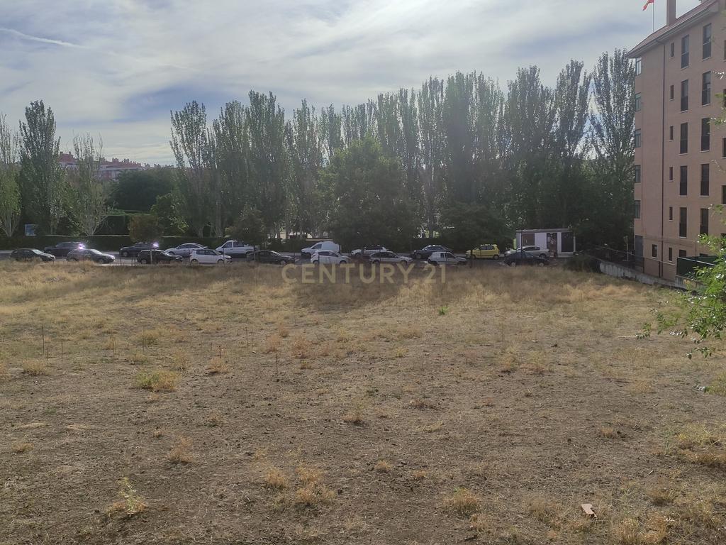 undefined - Image 2