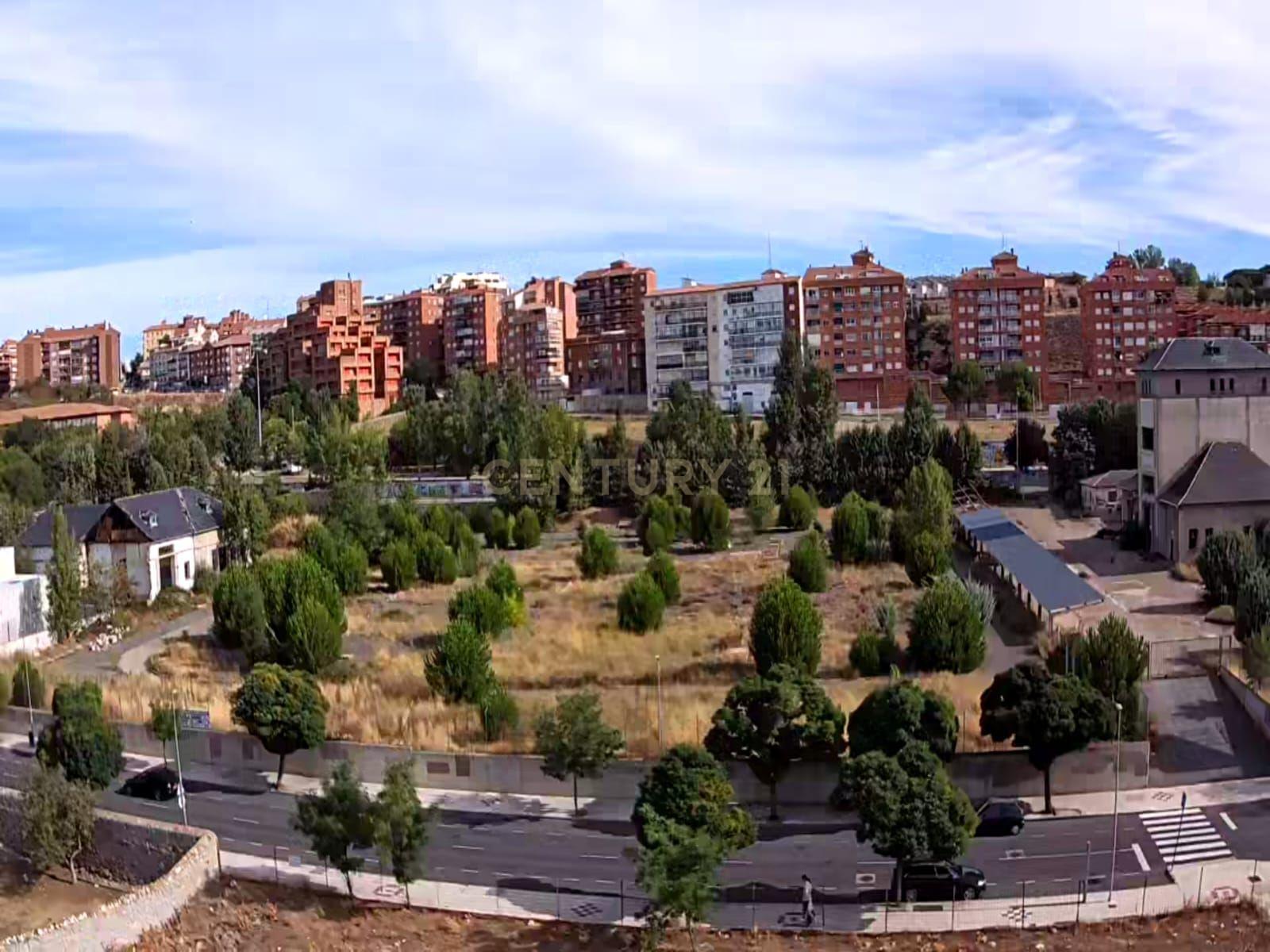 undefined - Image 1