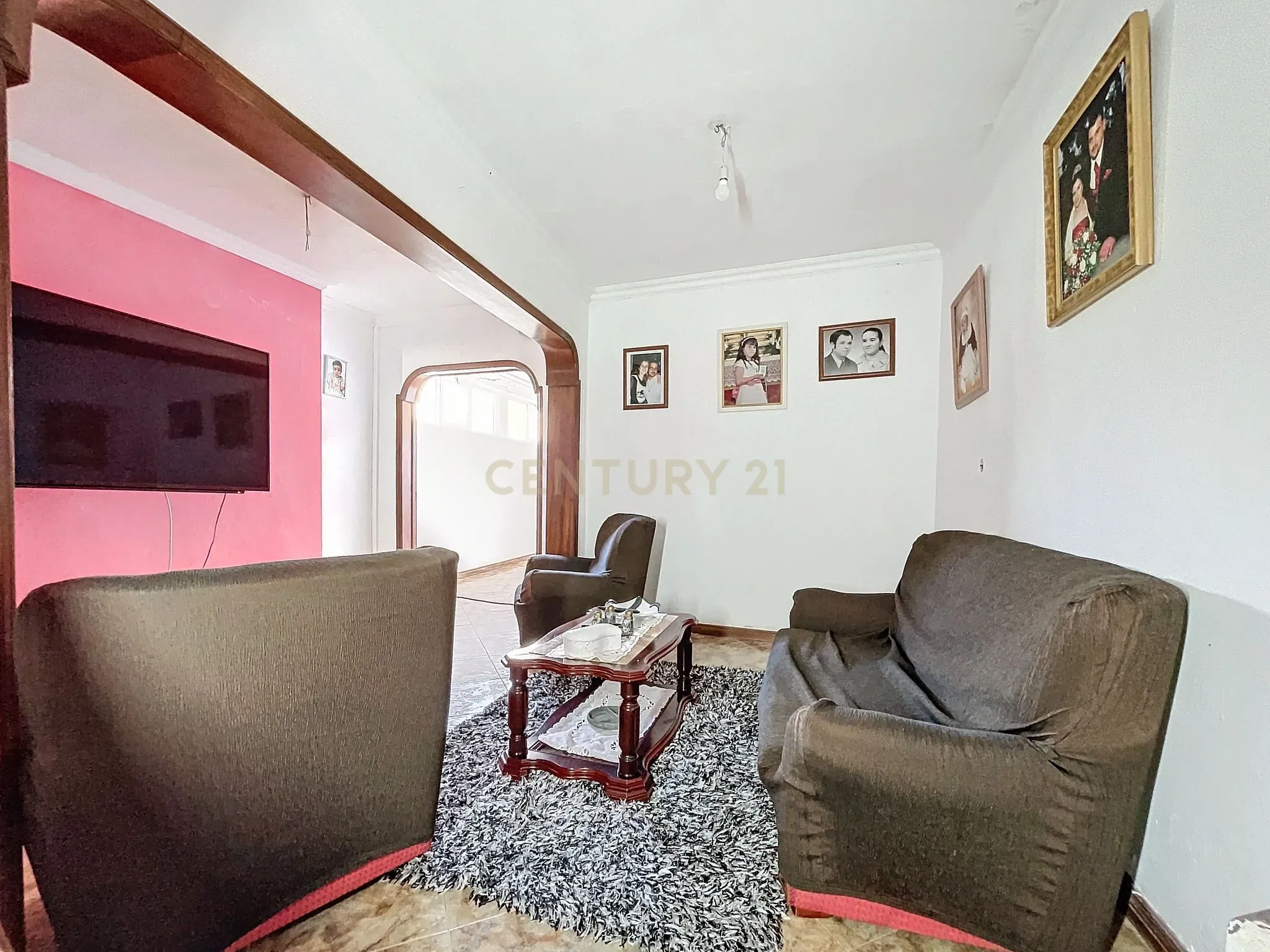 Casa no Centro da Ribeira Grande - Oportunidade Única! - Image 9