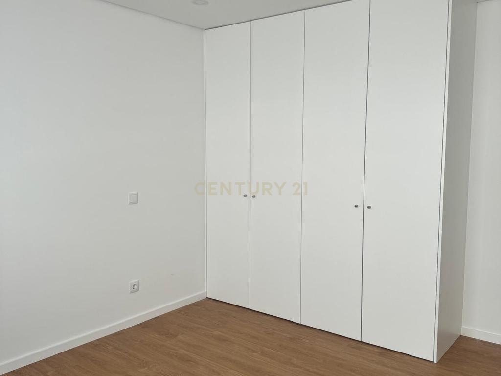 Moradia em Construção para venda em Paranhos - Image 10