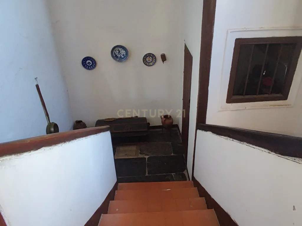 Casa com grande potencial no coração de Trujillo: ideal para morar ou investir - Image 51
