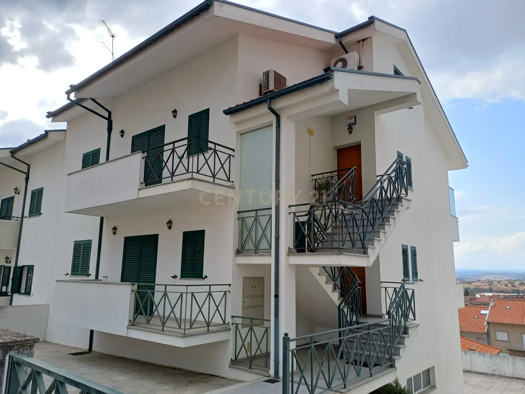 T3 Duplex em Urbanização Quinta das Heras - Image 4