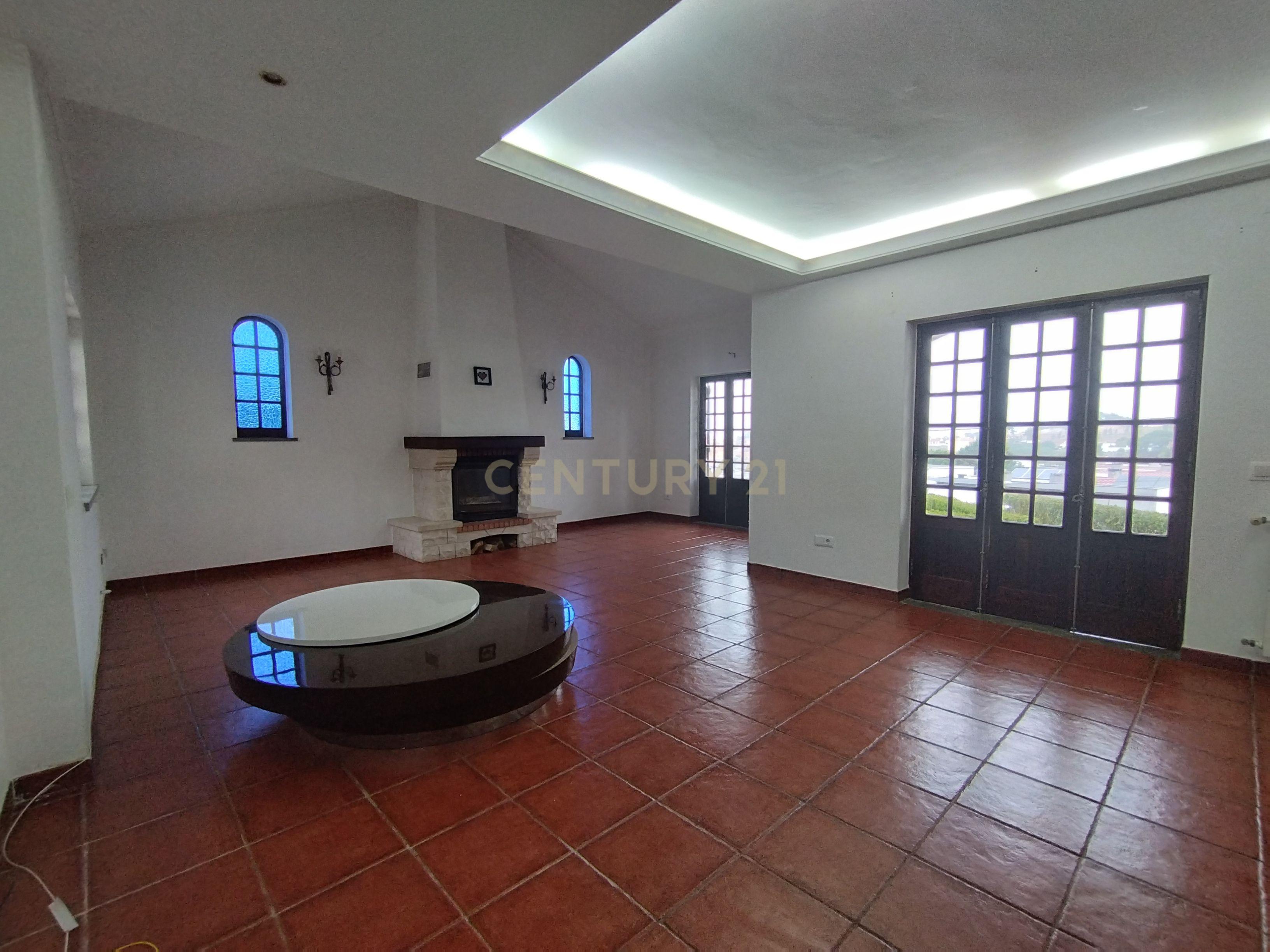 Moradia T4, usada, para venda em Torres Vedras. - Image 6