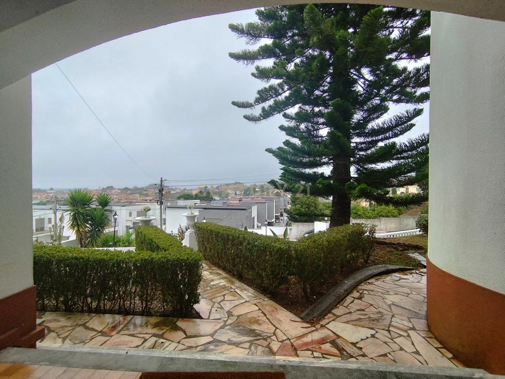 Moradia T4, usada, para venda em Torres Vedras. - Image 8