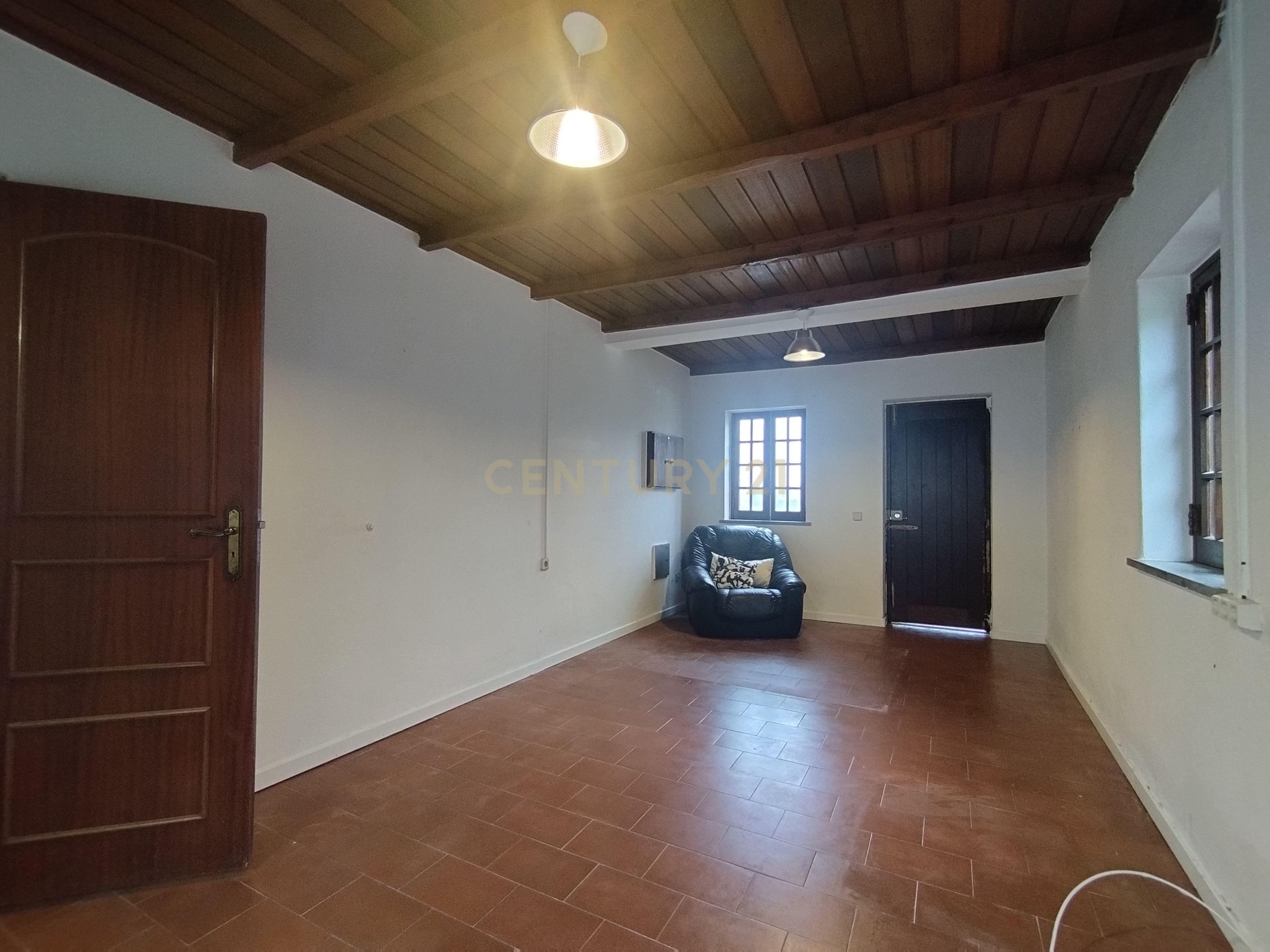 Moradia T4, usada, para venda em Torres Vedras. - Image 10