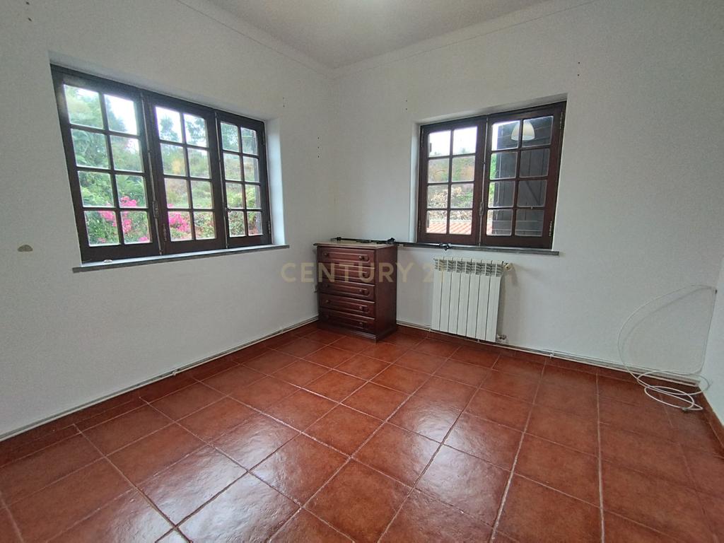 Moradia T4, usada, para venda em Torres Vedras. - Image 13