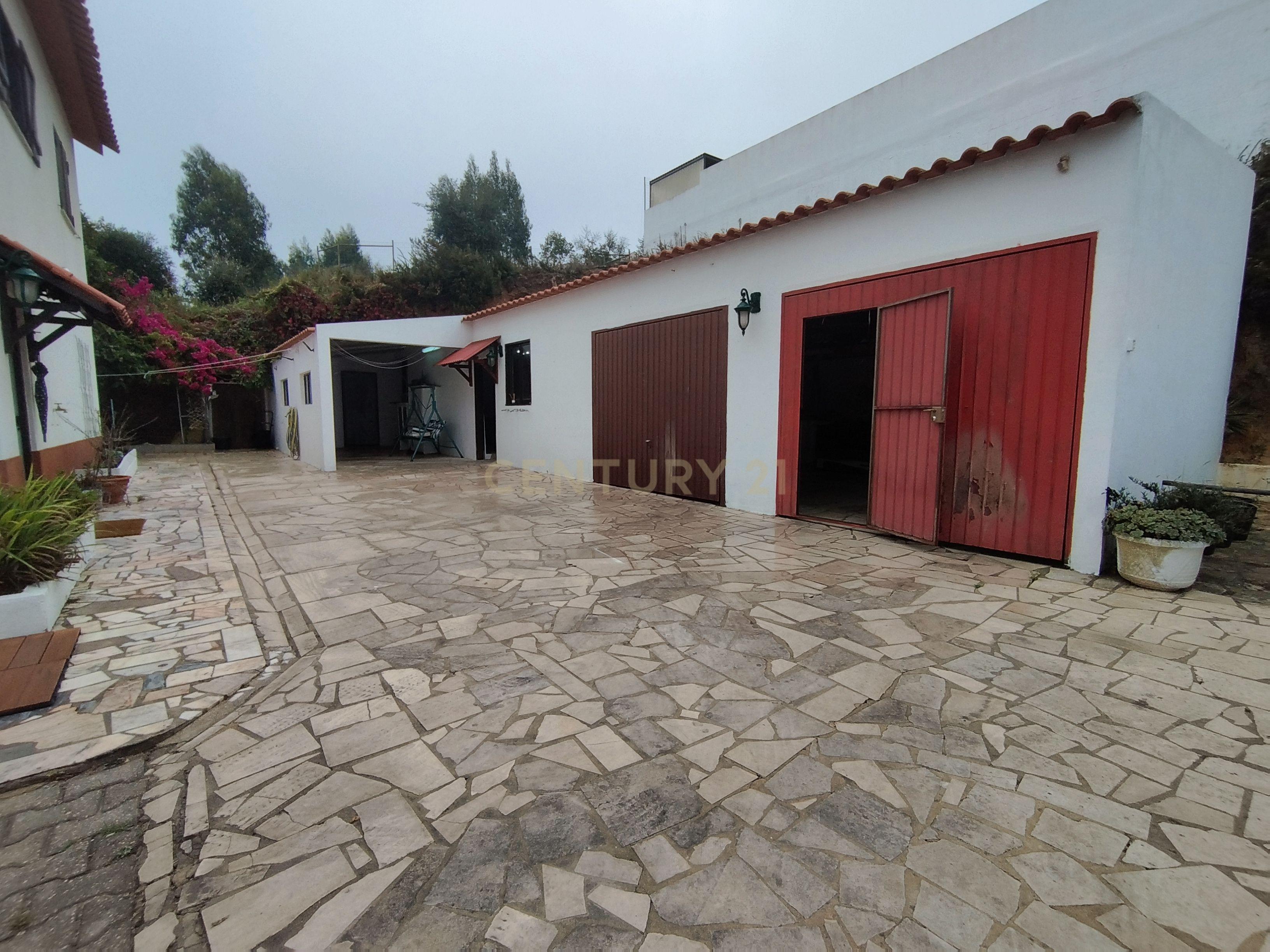 Moradia T4, usada, para venda em Torres Vedras. - Image 20
