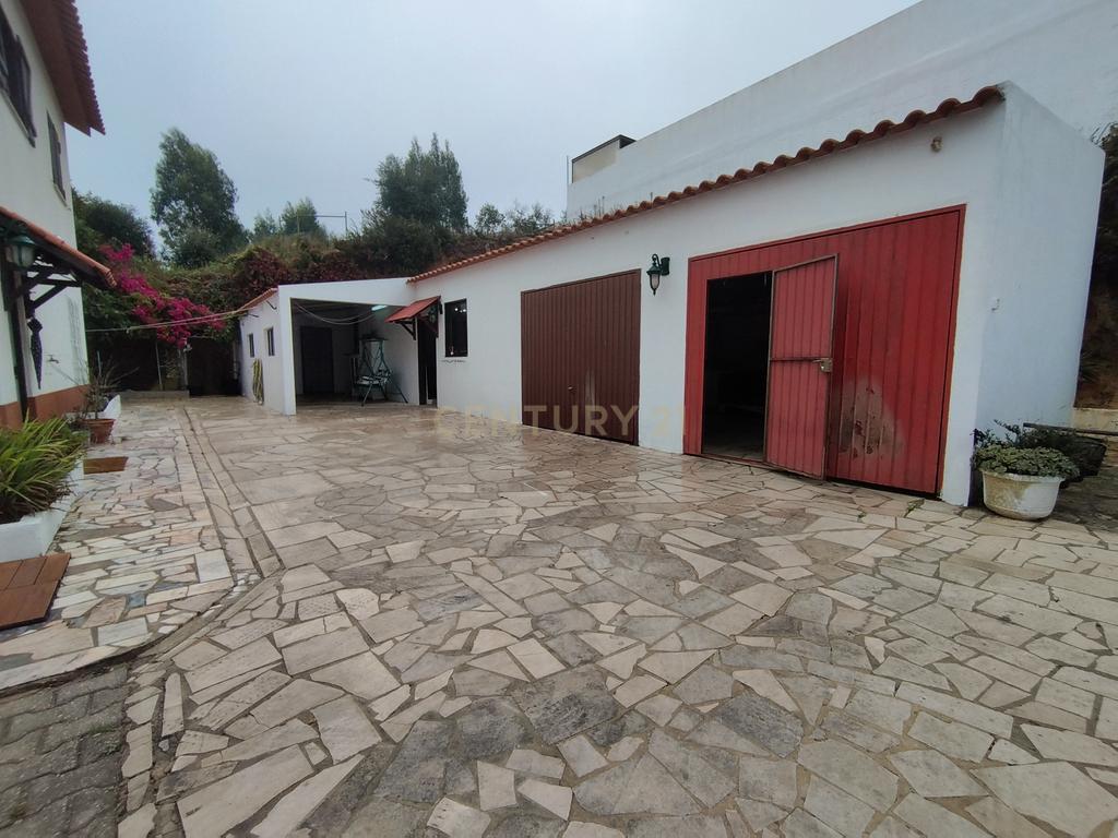 Moradia T4, usada, para venda em Torres Vedras. - Image 19