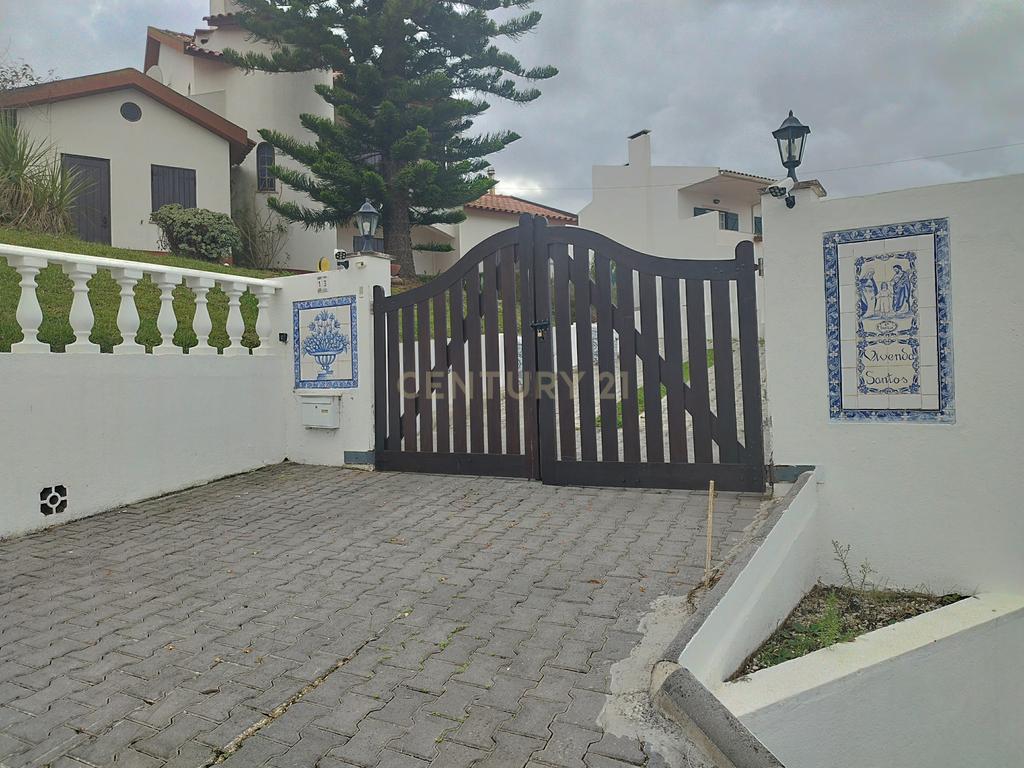 Moradia T4, usada, para venda em Torres Vedras. - Image 29