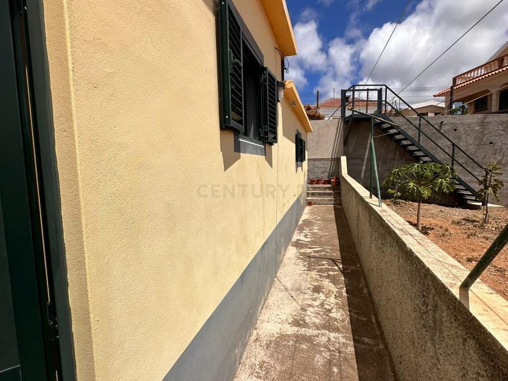 Moradia com Vista Mar - Porto Santo, Madeira - Image 21