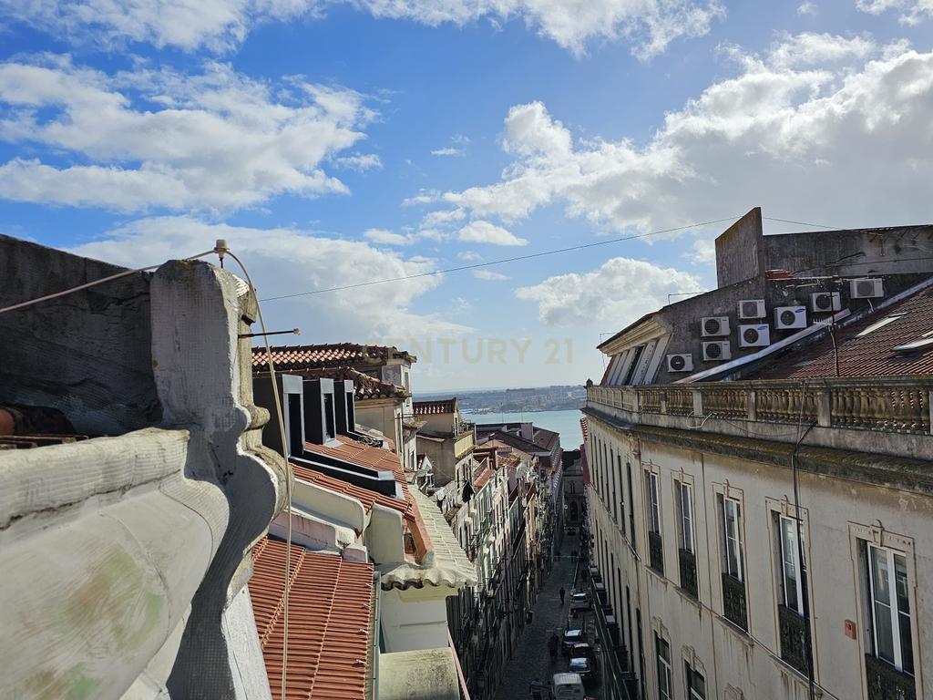 Edifício para Recuperação em Lisboa - Oportunidade Única! - Image 6