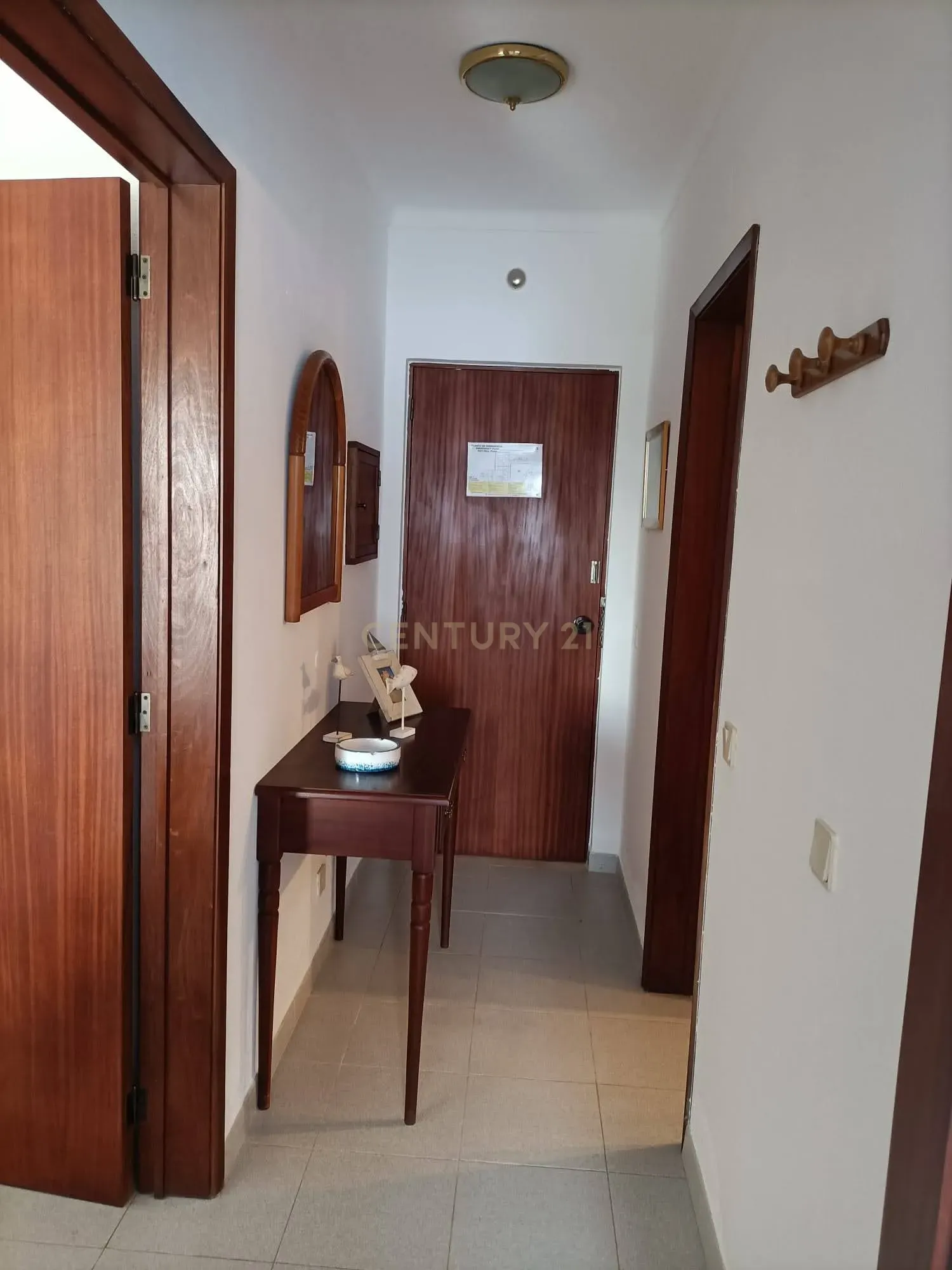Apartamento T1 em Lagoa com Piscina e Boa Exposição Solar - Image 9