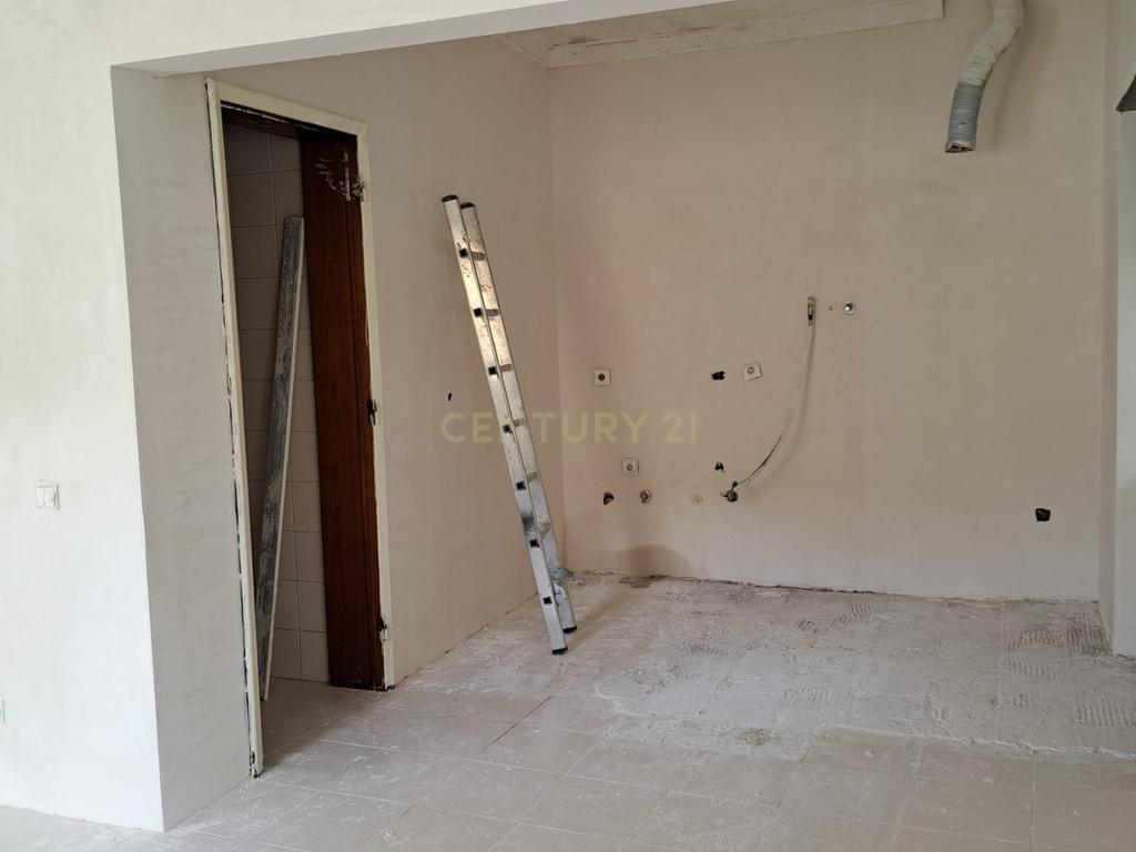 Moradia T2 Agualva Cacém - Image 3