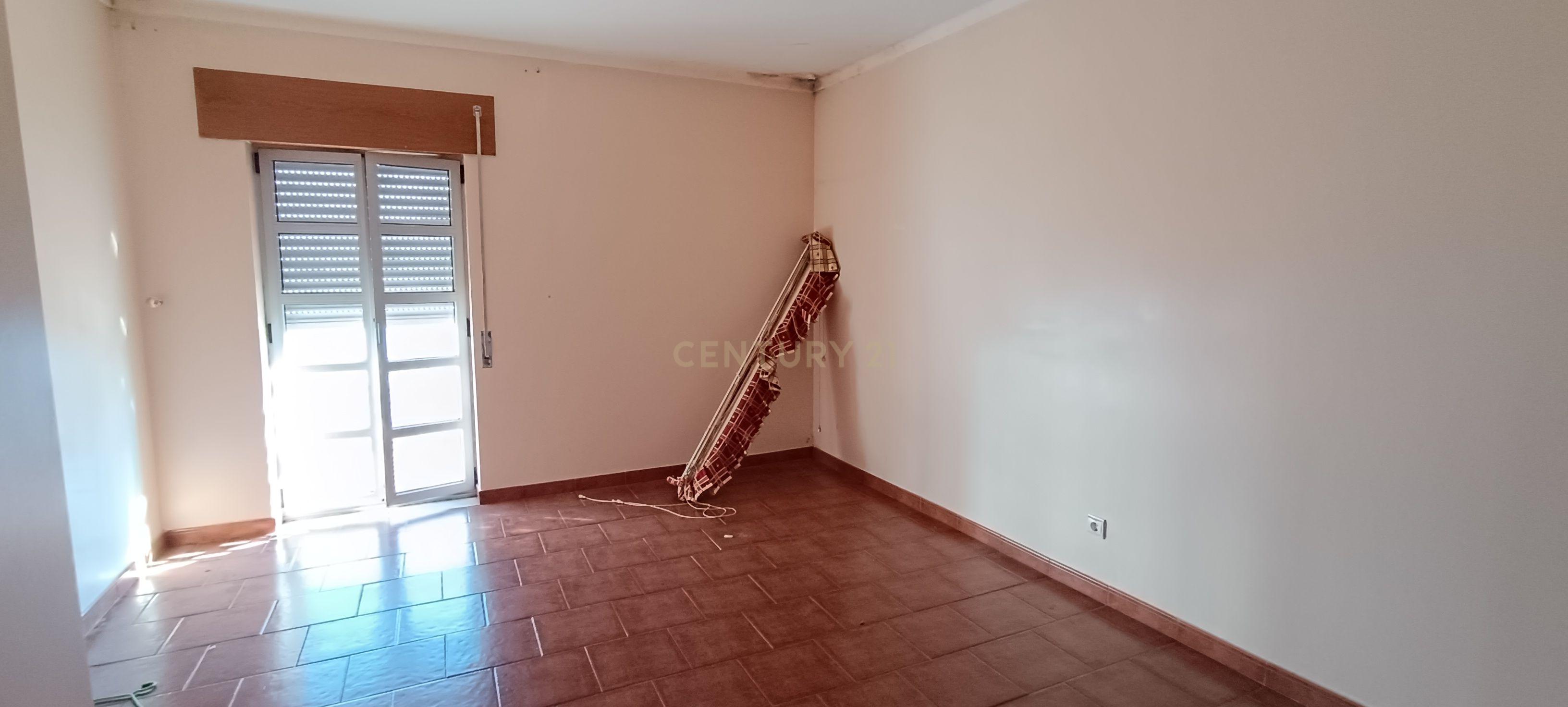 Moradia V3 em Elvas - Image 6