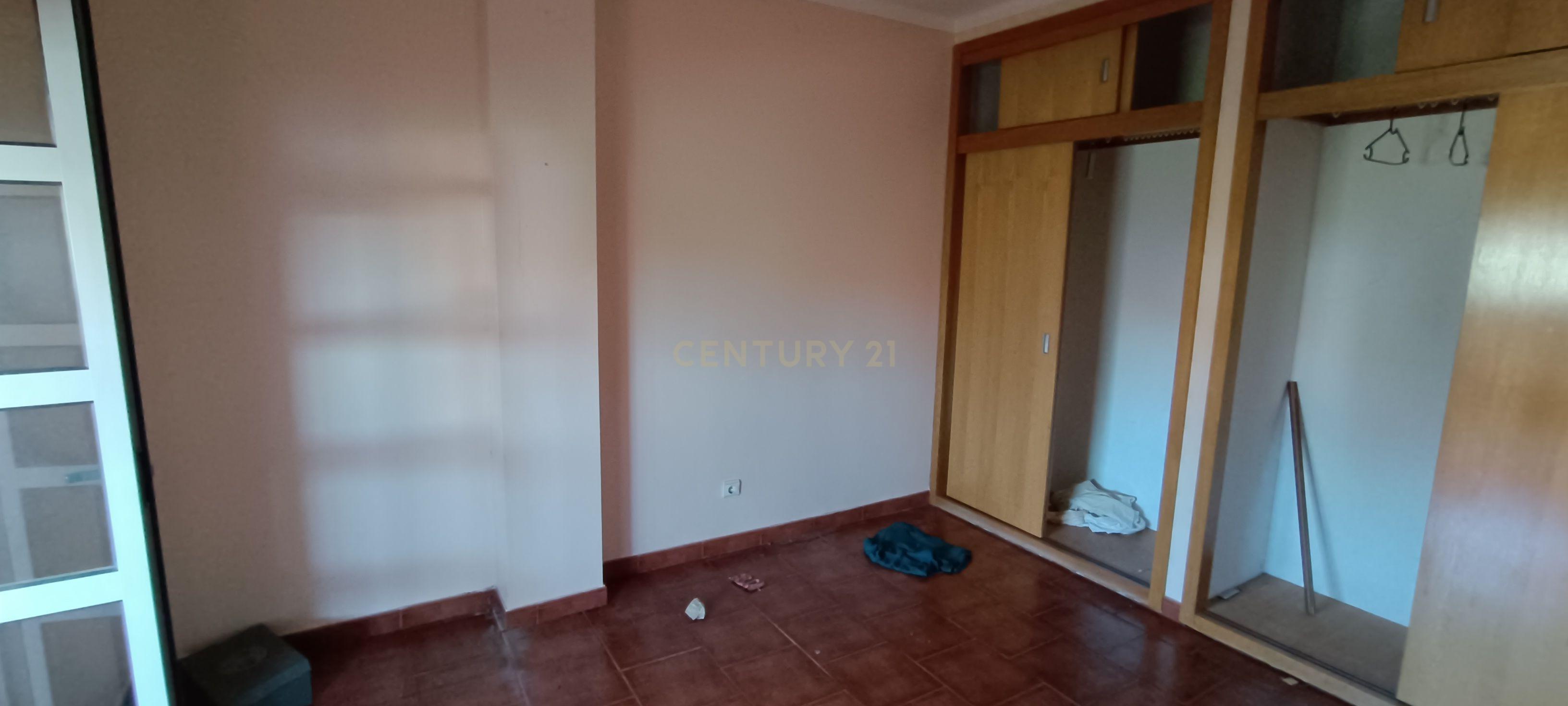 Moradia V3 em Elvas - Image 10