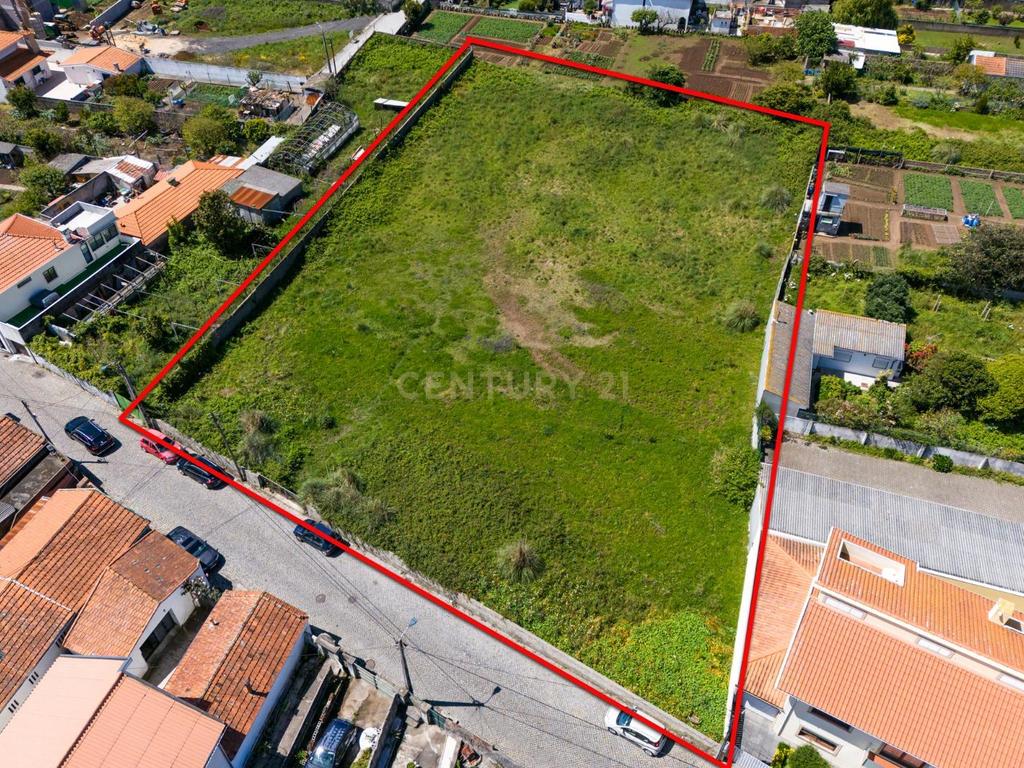 Terreno Urbano em Vila Nova de Gaia - 1132m² com Potencial Único - Image 12