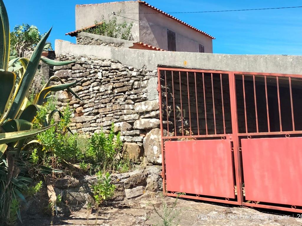 Moradia típica na Serra de Montejunto – Ideal para viver ou investir em turismo rural - Image 37