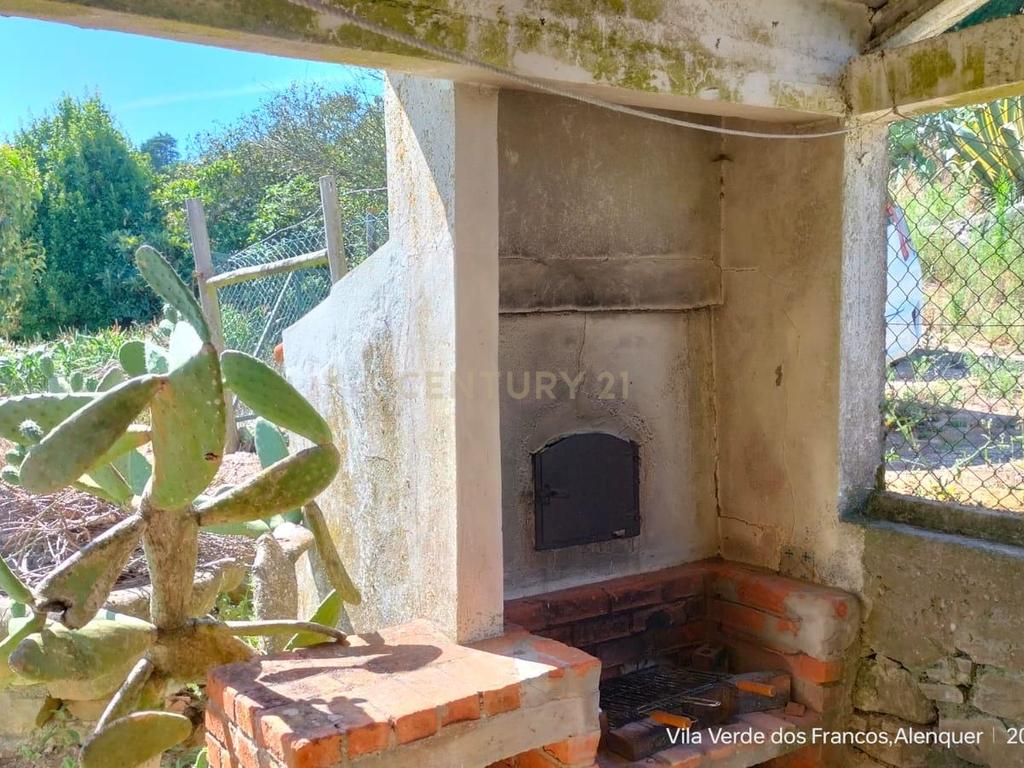 Moradia típica na Serra de Montejunto – Ideal para viver ou investir em turismo rural - Image 39